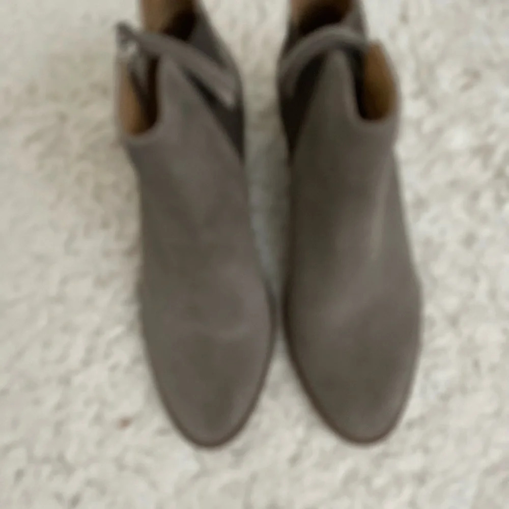 Vionic Anne booties - Picture 4 of 9